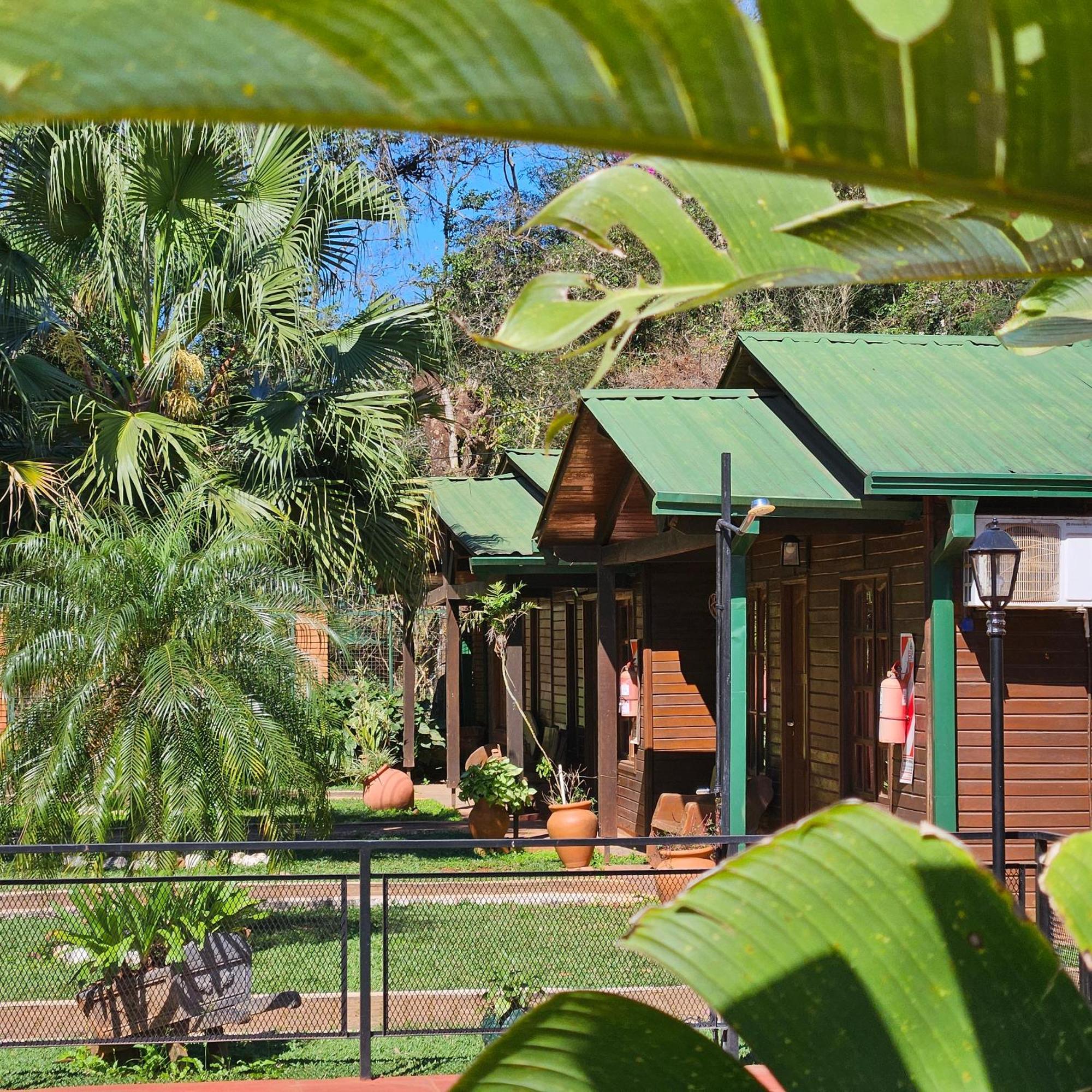 Cabanas Rincon Santa Maria Пуэрто-Игуасу Экстерьер фото