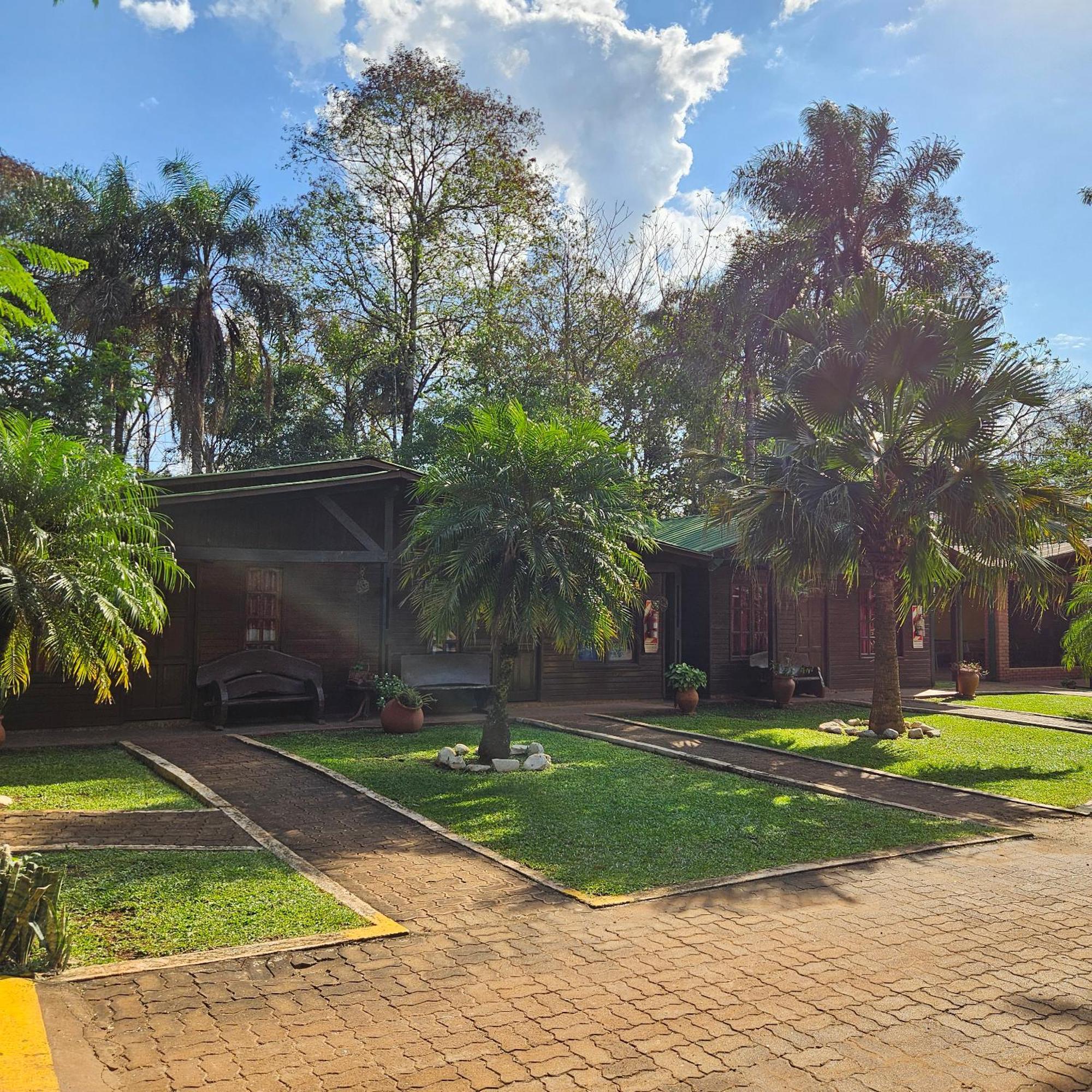 Cabanas Rincon Santa Maria Пуэрто-Игуасу Экстерьер фото