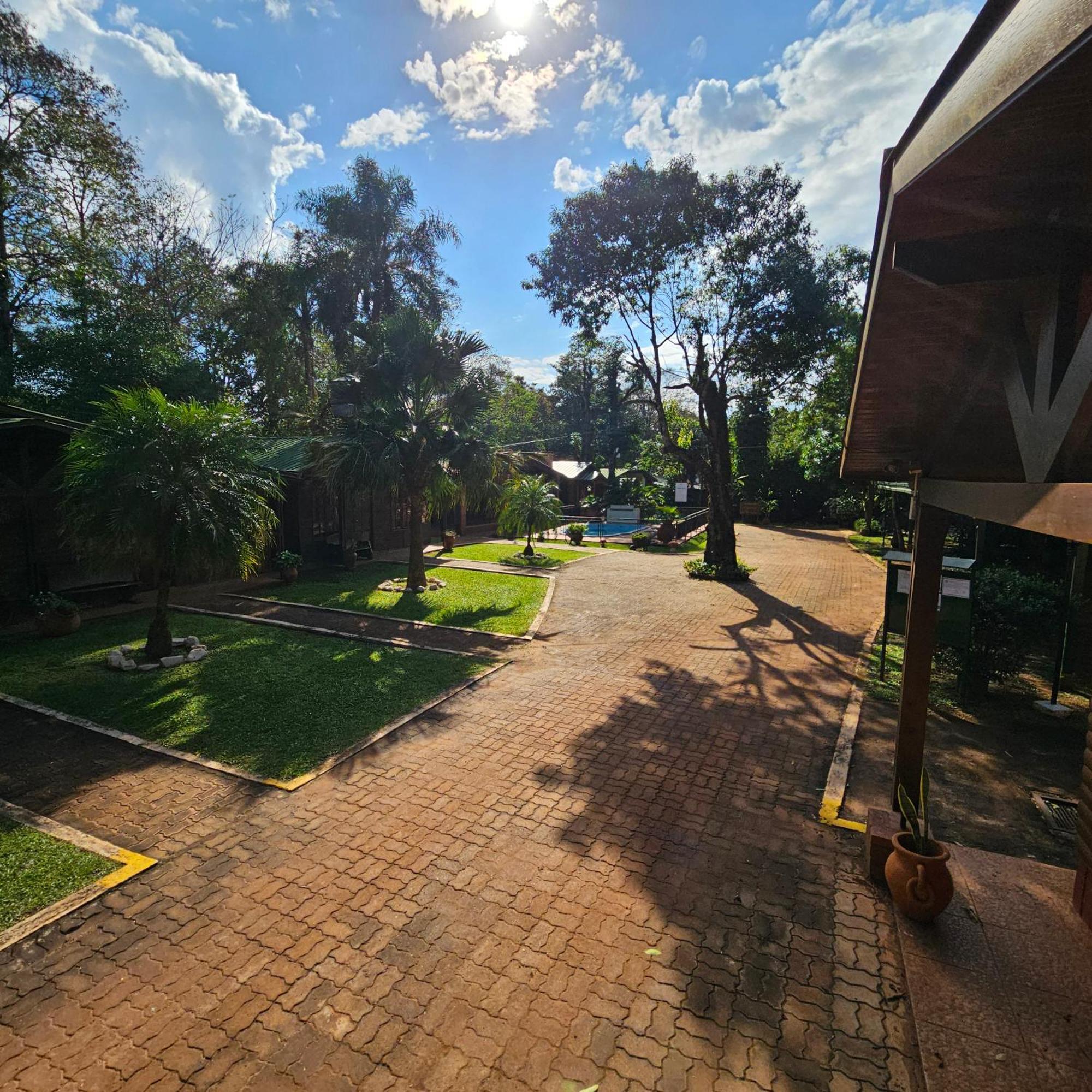 Cabanas Rincon Santa Maria Пуэрто-Игуасу Экстерьер фото